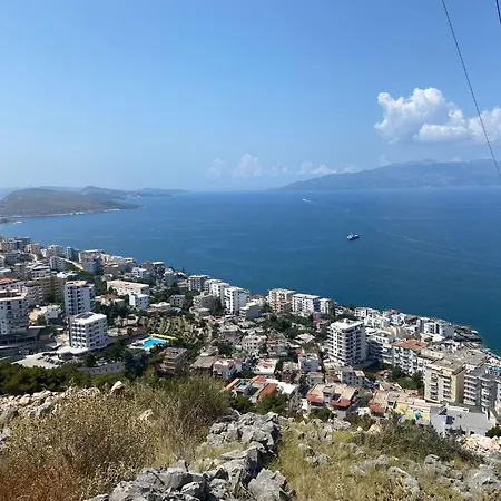 Apartment Breeze Cuddling Your Holidays *